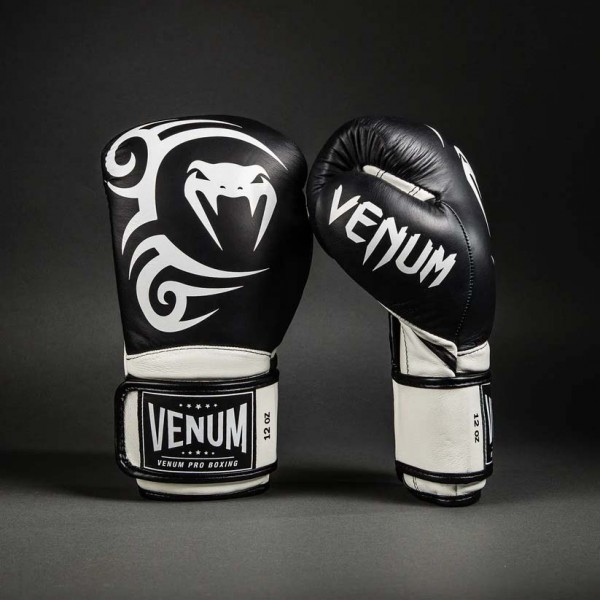 Venum Giant 2.0 Mike Tyson Pro Rukavice Crno/Bele 12OZ