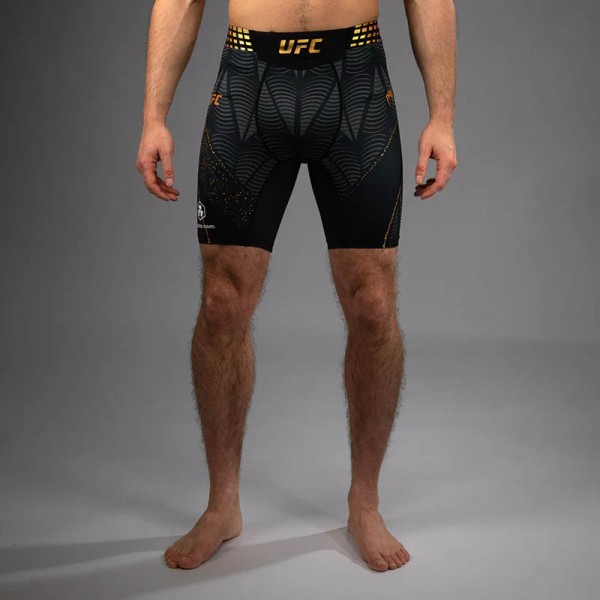 Venum UFC Zenith Authentic Fight Night Kompresioni Šorc Champion L