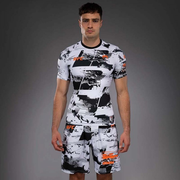 Venum UFC Zenith Authentic Fight Week Rashguard Kratki Rukav Beli L